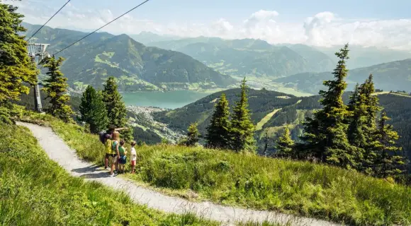 Familienpaket im Hirschen Zell am See ✓ Kinder gratis ✓ HP ✓ Indoor-Pool & Sauna ✓ Fußgängerzone ► Buchen!